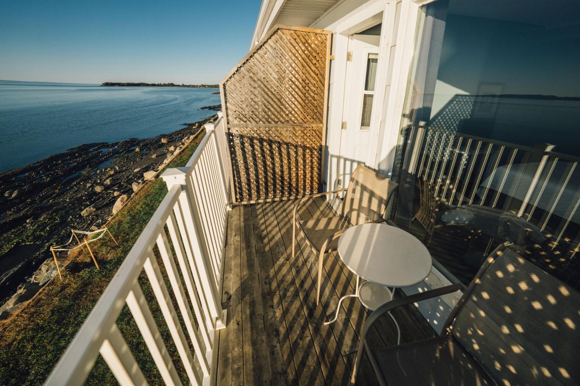 Auberge Sur Mer Notre Dame Du Portage Екстер'єр фото
