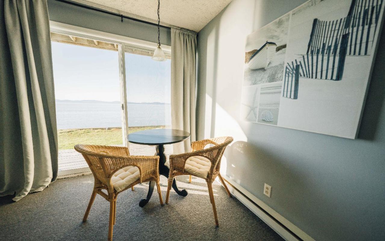 Auberge Sur Mer Notre Dame Du Portage Екстер'єр фото